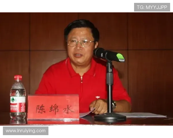 与黄军畅谈足球生涯的点滴与梦想之路 与黄军畅谈足球生涯的点滴与梦想之路